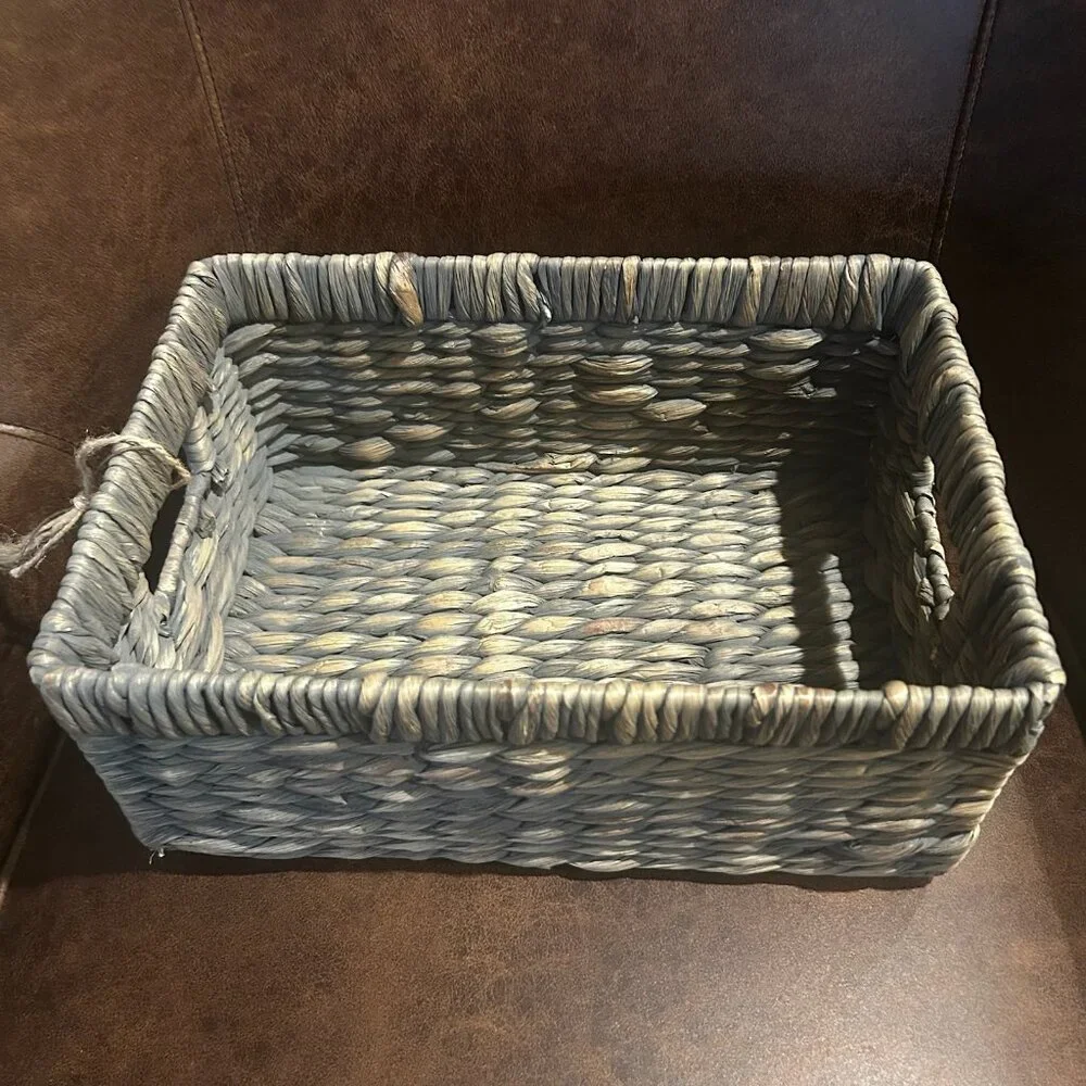 NWT Handwoven Rectangular Rustic Farmhouse Decor Water Hyacinth Basket